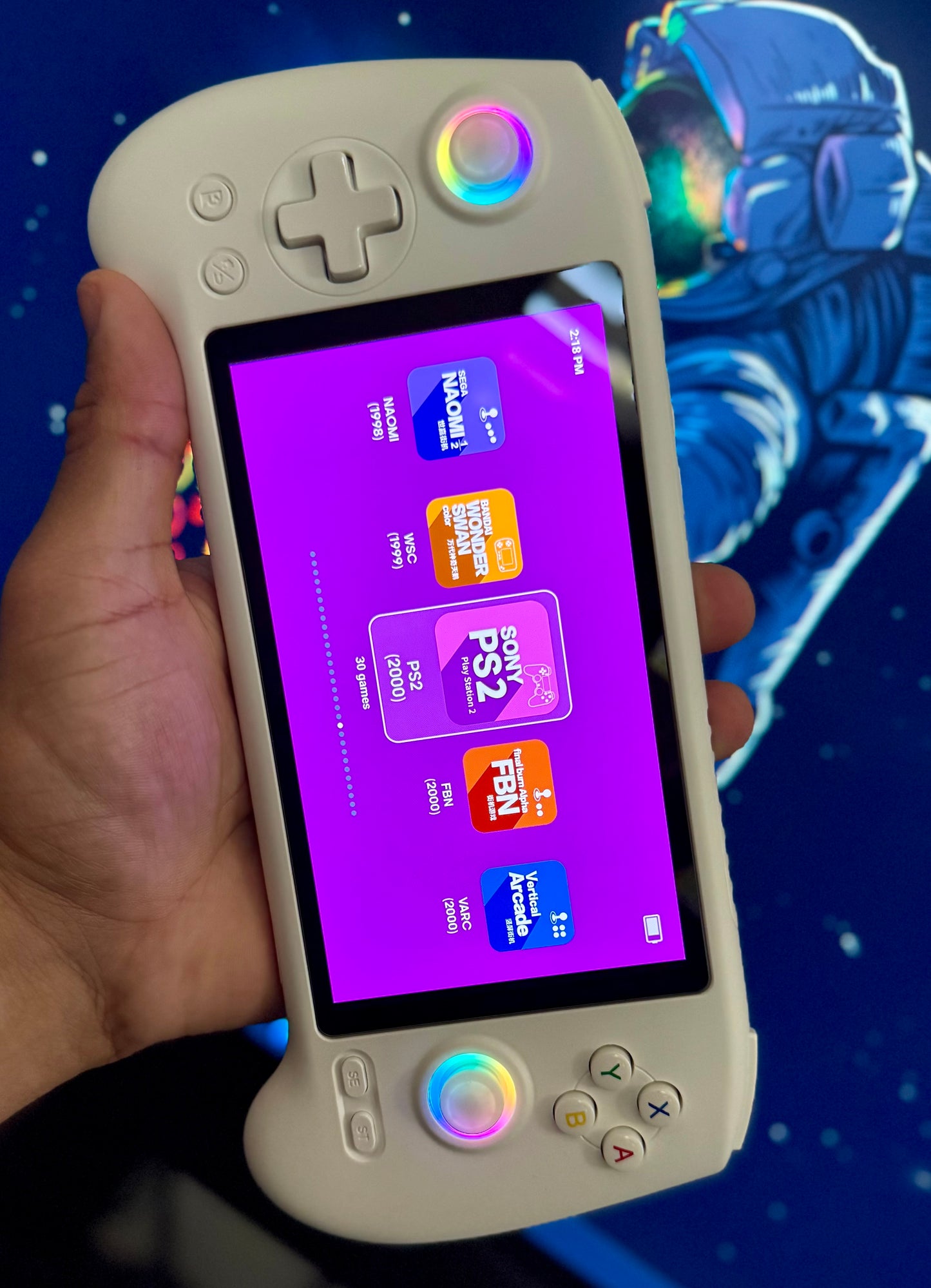 Anbernic RG557 (256GB 8,000 juegos)